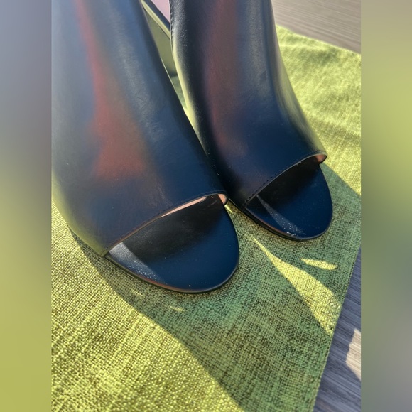 NWOB Size 7 Adrienne Vittadini - Picture 3 of 6